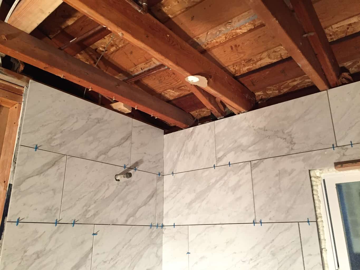 Best Grout for Shower Walls and Floors [2024 Review] SawsHub