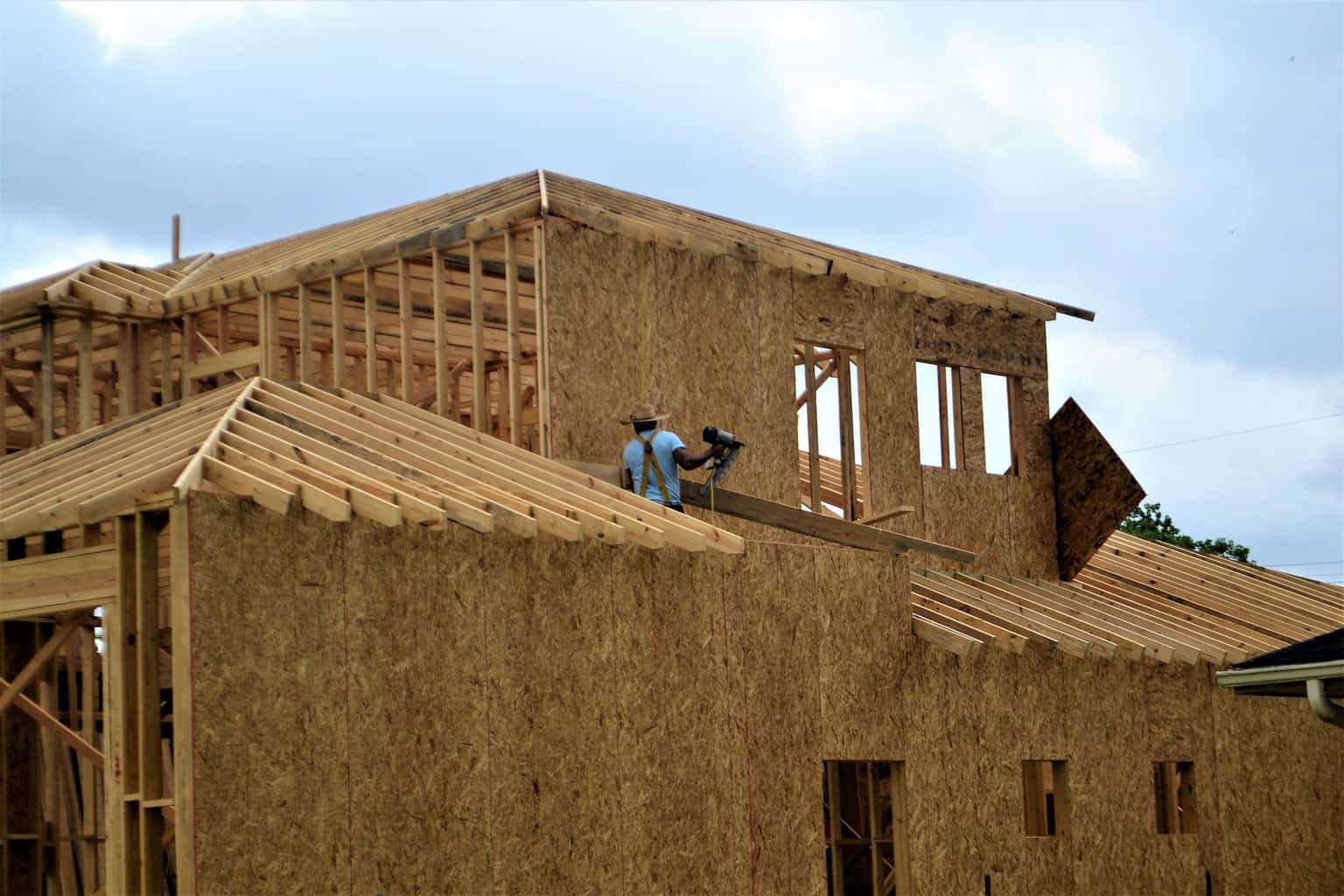 How to Use a Framing Nailer | SawsHub