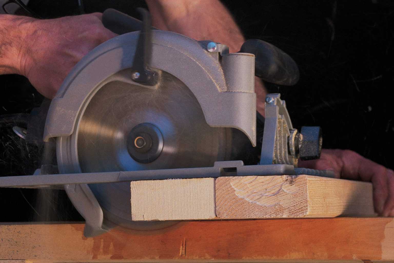 How To Rip Narrow Boards with a Circular Saw SawsHub