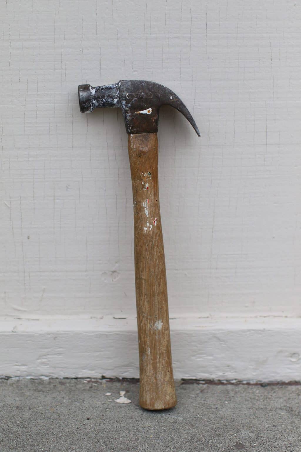 How to Spackle A Complete Guide for Your Home SawsHub