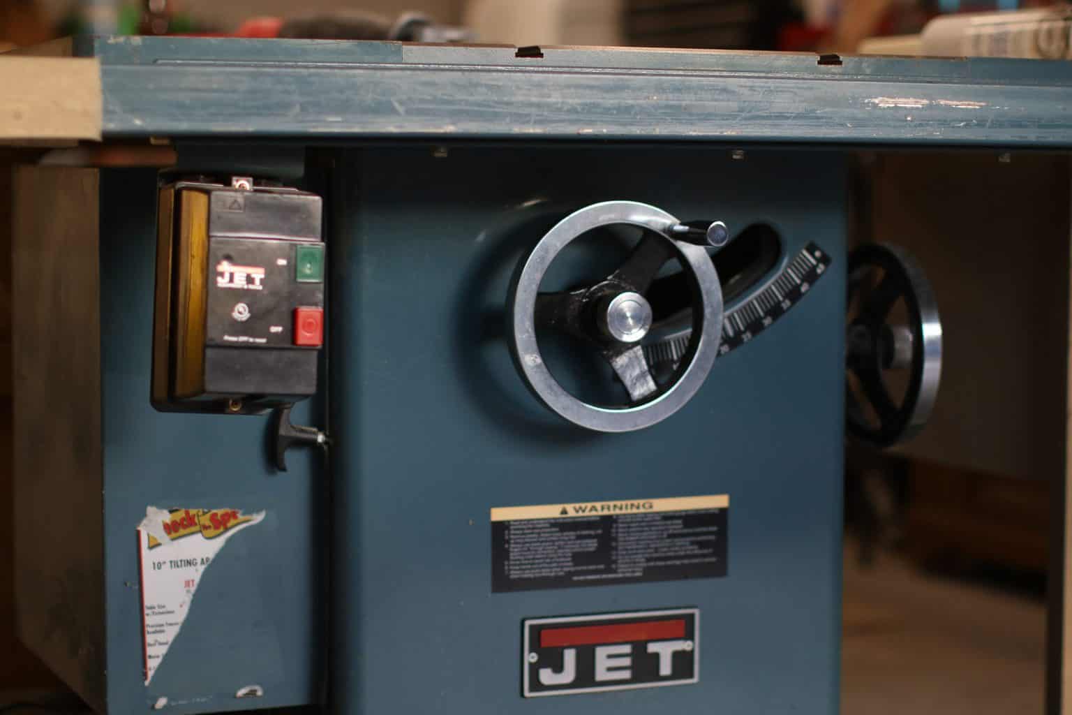 What Is a Good RPM for a Table Saw? SawsHub