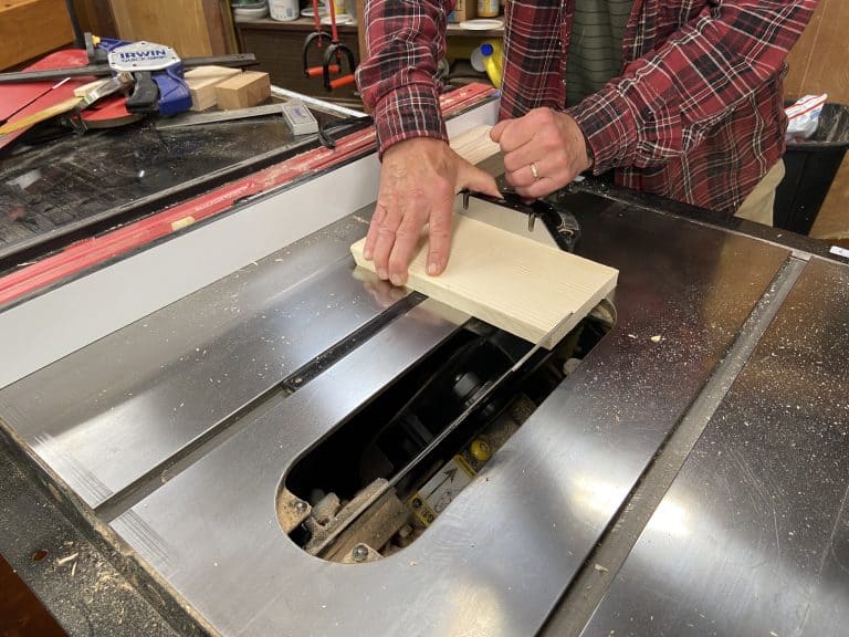How to Make a Jointer Jig for a Table Saw SawsHub