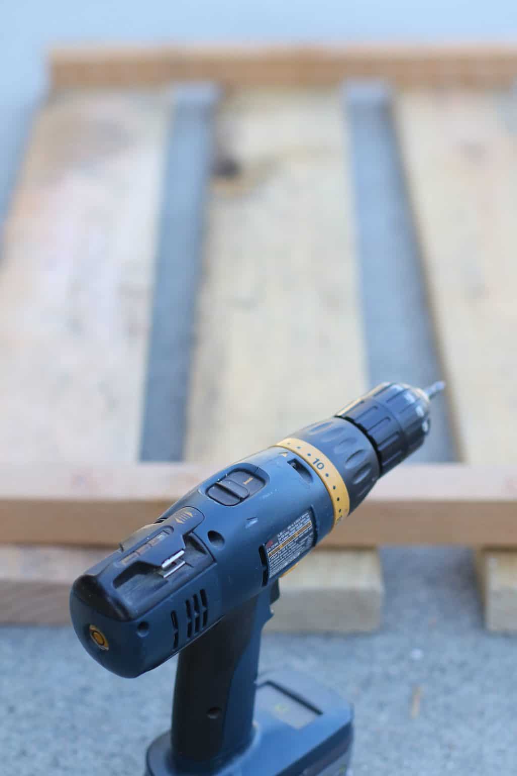 What Size Drill Bit for a 8 Screw? [Answered] SawsHub