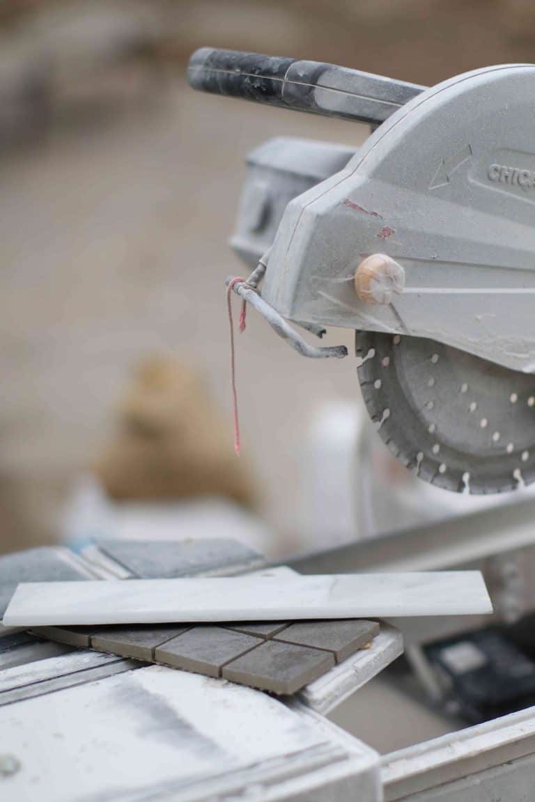 How to Cut Ceramic, Porcelain, and Marble Tile SawsHub