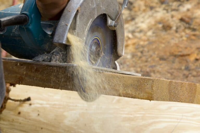 Makita 5007F Circular Saw Review - post thumbnail
