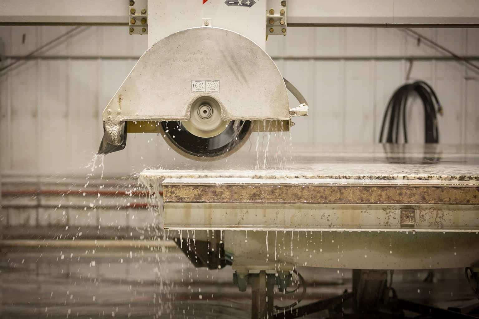 How to Cut Rocks With a Tile Saw SawsHub