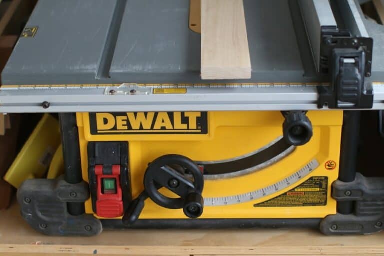 DeWalt DWE7491RS Table Saw Review - post thumbnail