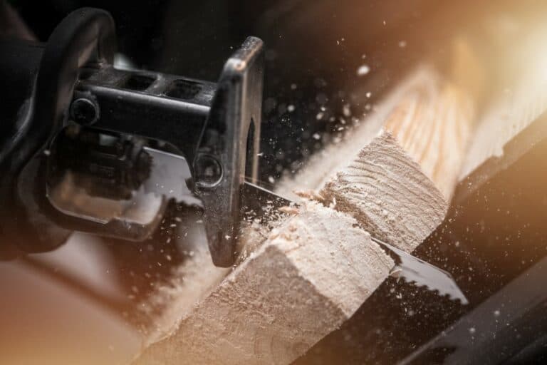 Makita JR3051T Reciprocating Saw Review - post thumbnail