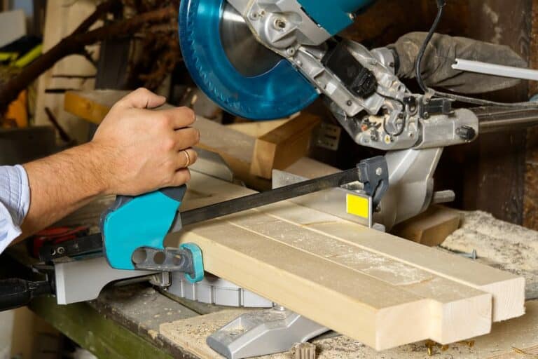 Makita XSL08PT 12" Miter Saw Review SawsHub