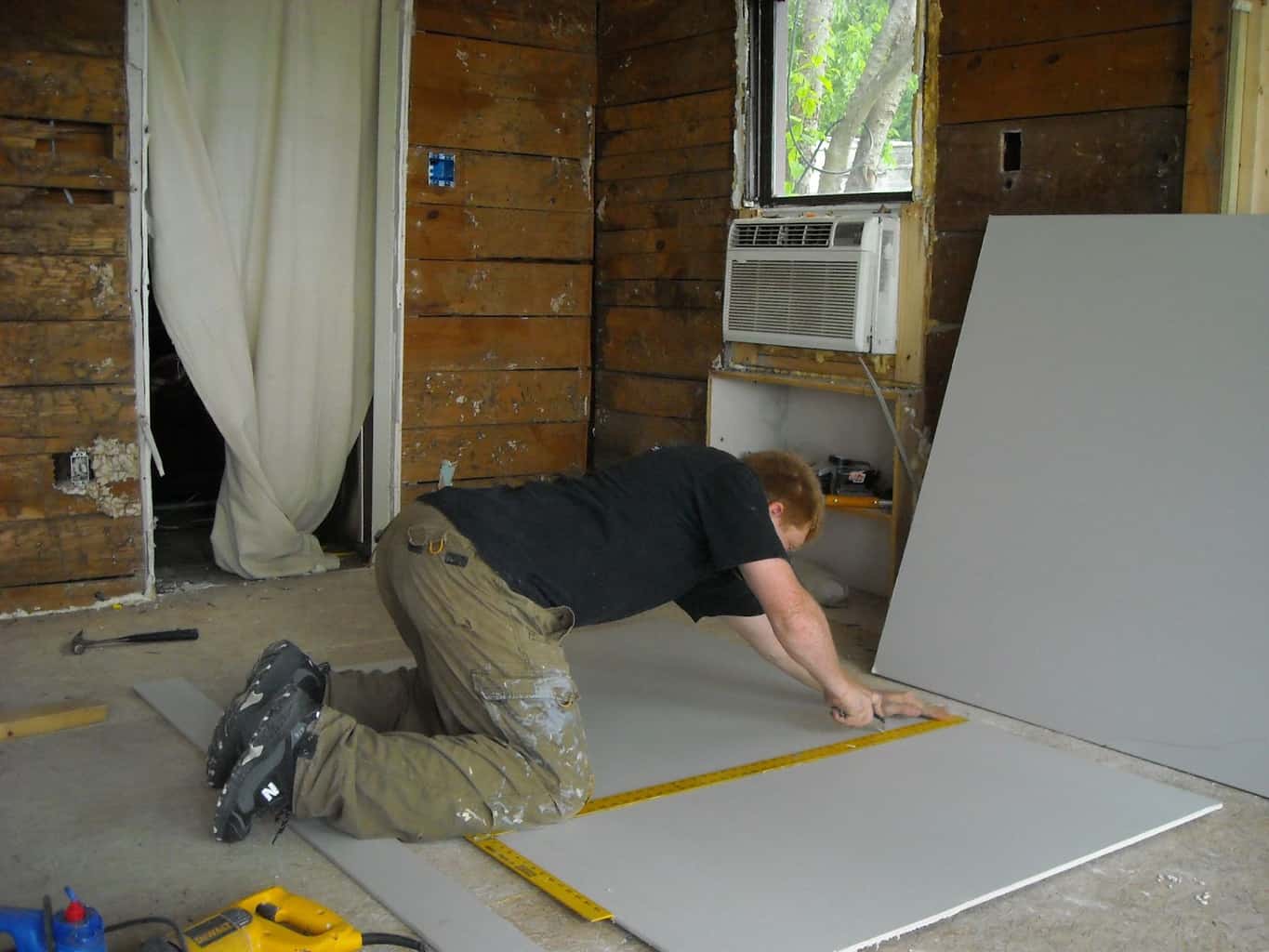 How To Cut Drywall Without Dust SawsHub