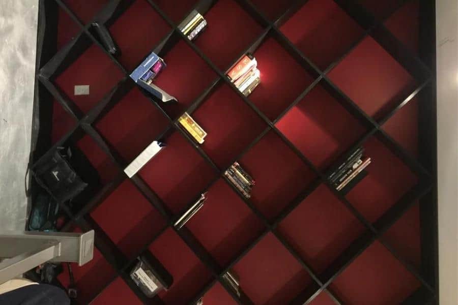 An image of slanted shelves