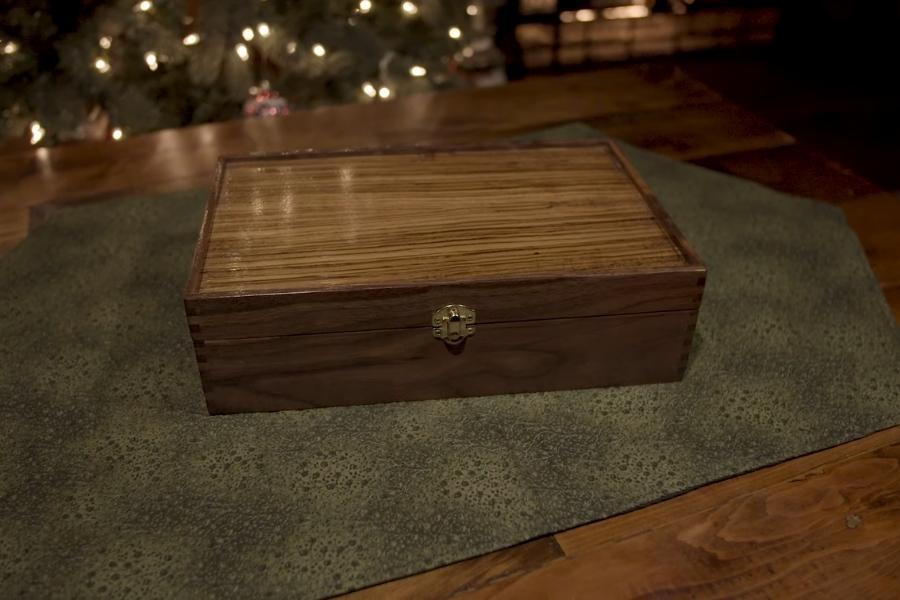 Jewelry box