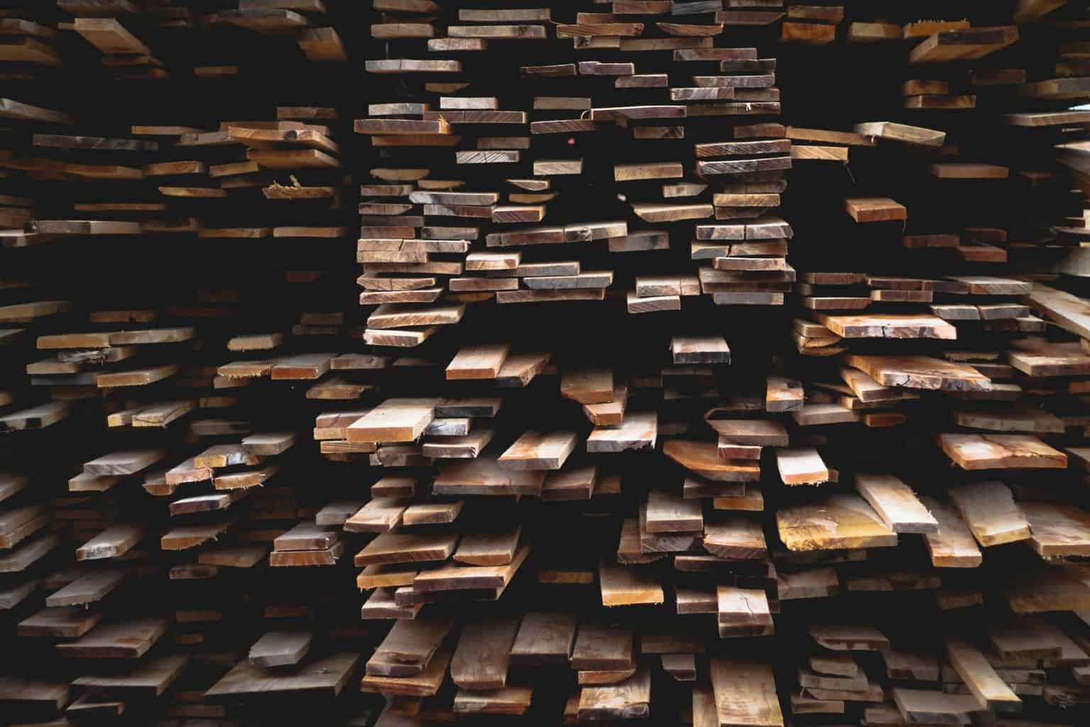 How-to-Get-Vinyl-to-Stick-to-Wood