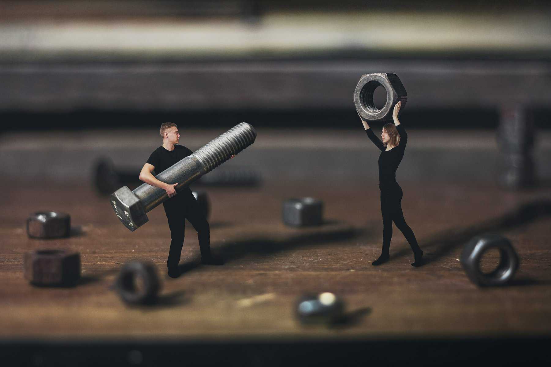 How To Cut A Bolt In A Tight Space SawsHub